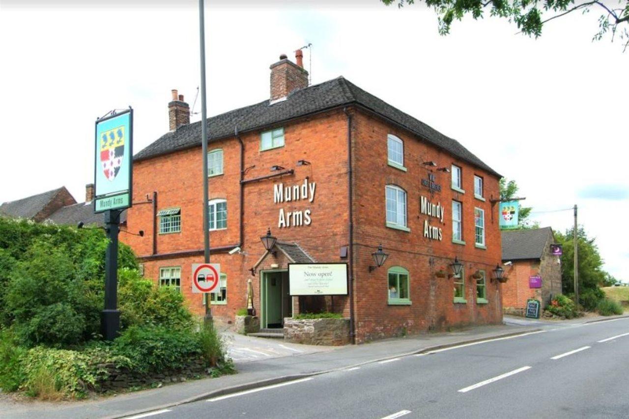 Tyger Inn Derby Bagian luar foto