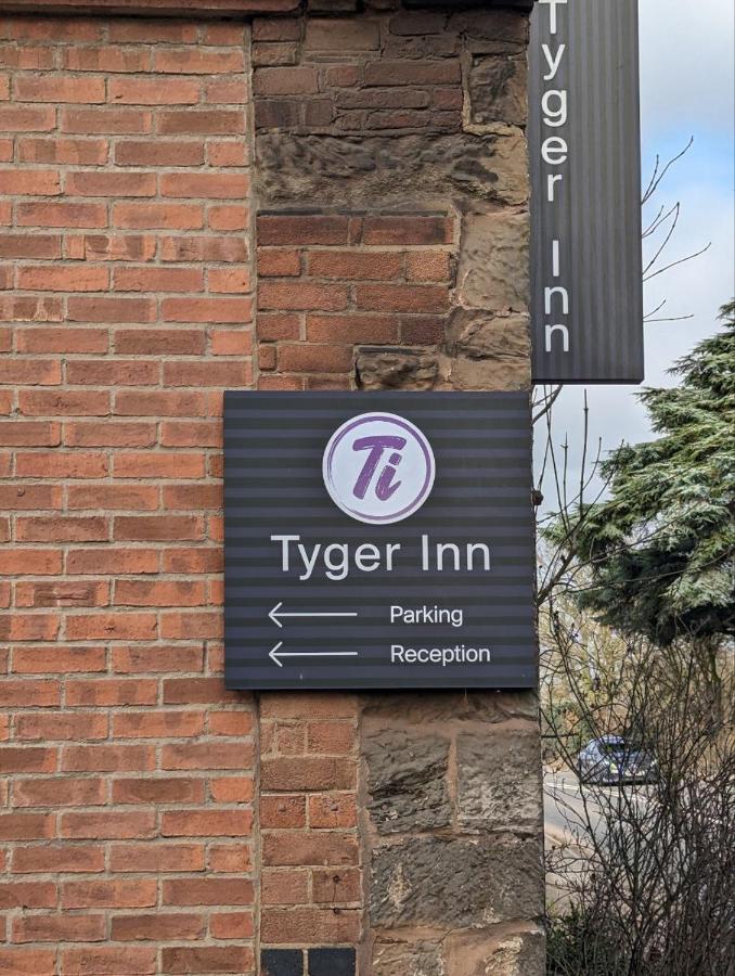 Tyger Inn Derby Bagian luar foto