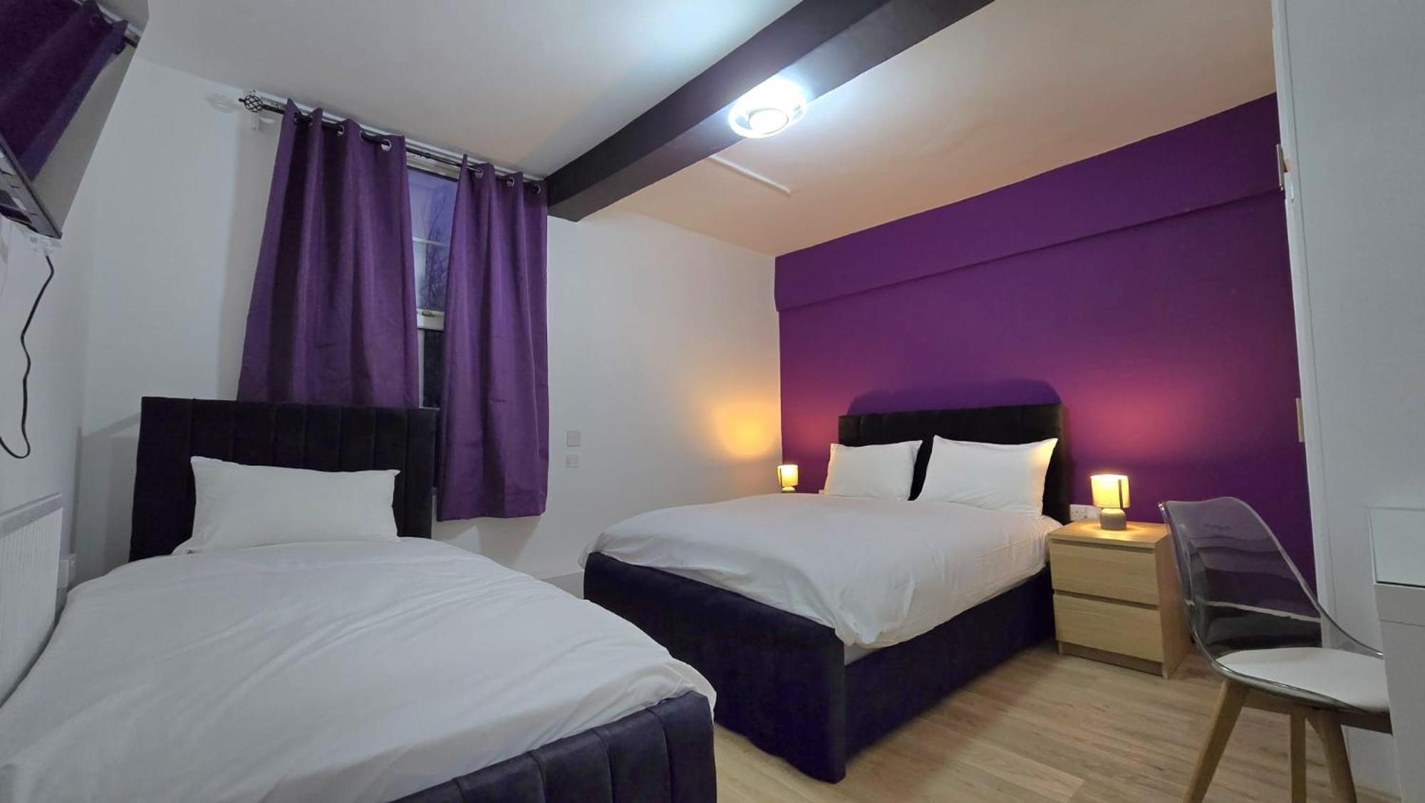 Tyger Inn Derby Bagian luar foto